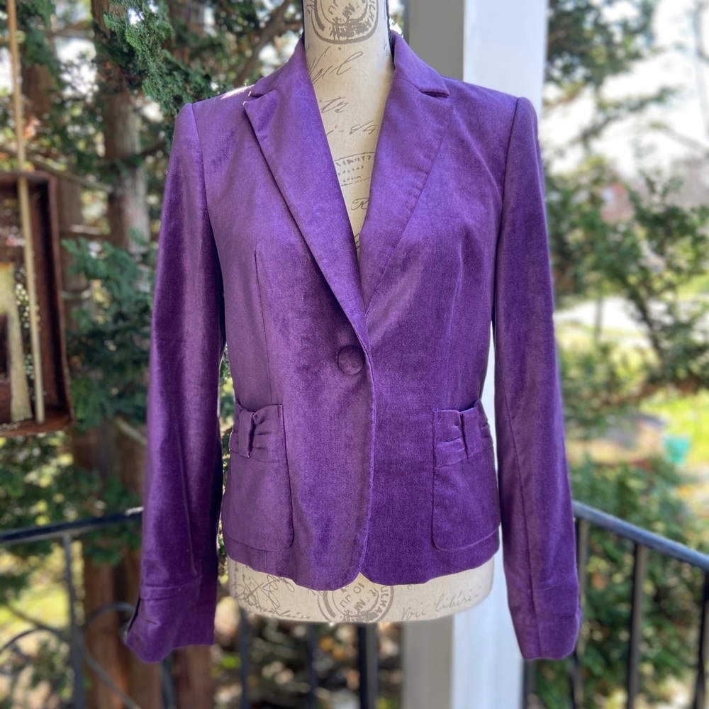 Apostrophe purple velvet button down blazer